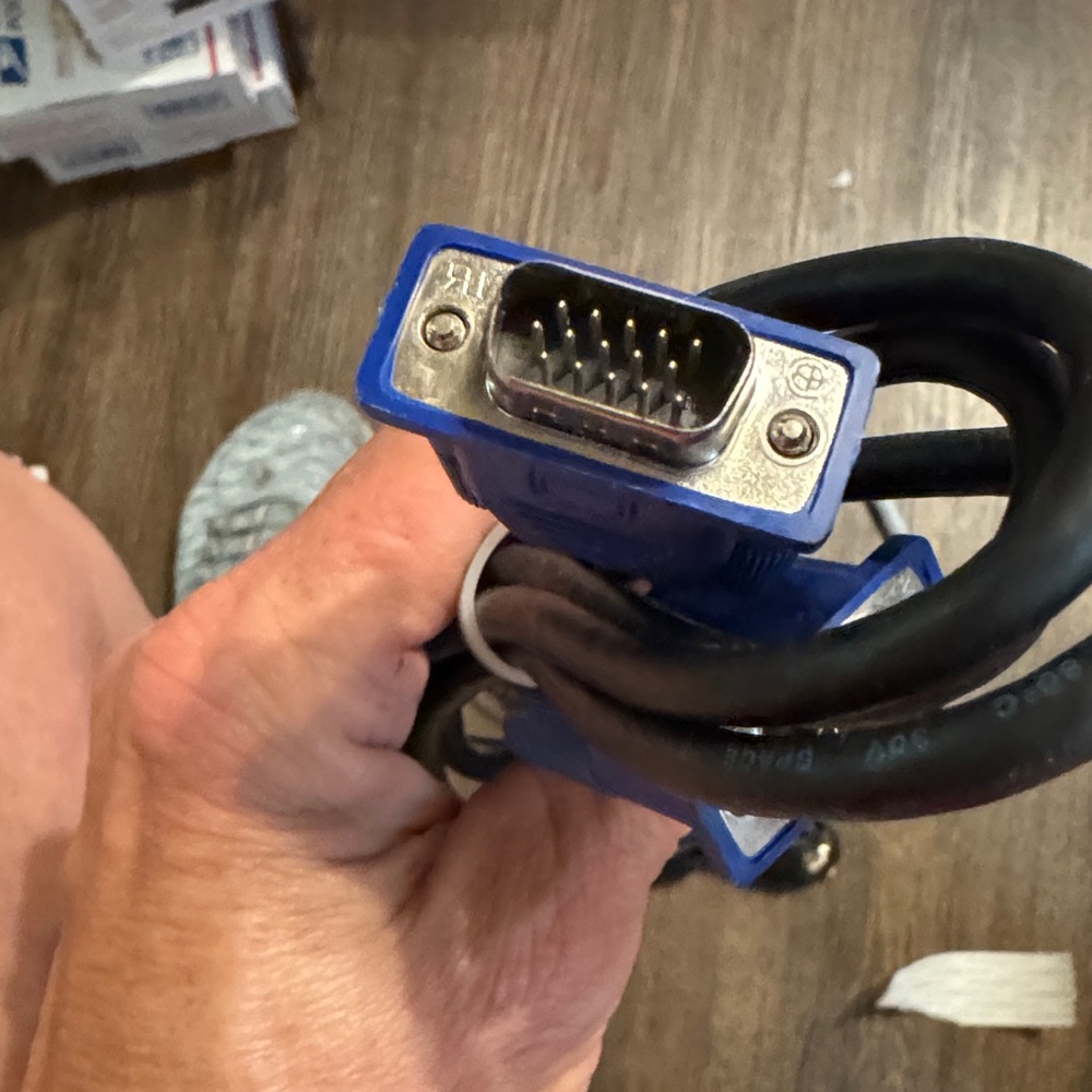 Universal Monitor Cable - Picture 3 of 3